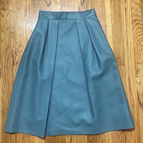 STUNNING Blue Leather Skirt - Picture 3 of 3